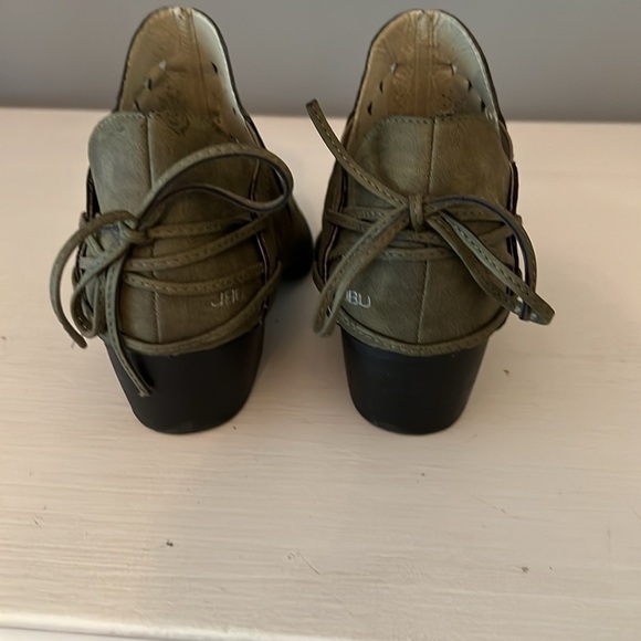 JBU Army Green Evelyn Slip On Vegan Booties With Back Ties Laser Cutout Size 8.5 - Picture 3 of 7